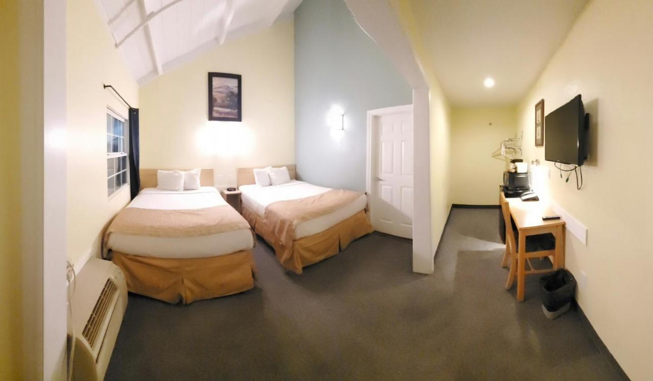 Travelodge By Wyndham Fairfield/Napa Valley Экстерьер фото